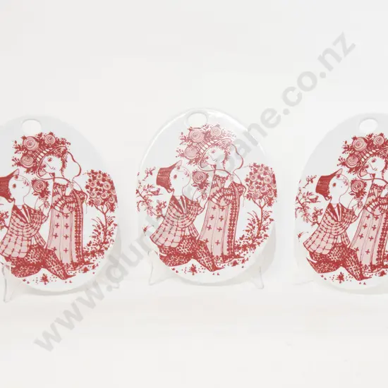 Three Bjorn Wiinblad "Victoire" Oval Plates Red