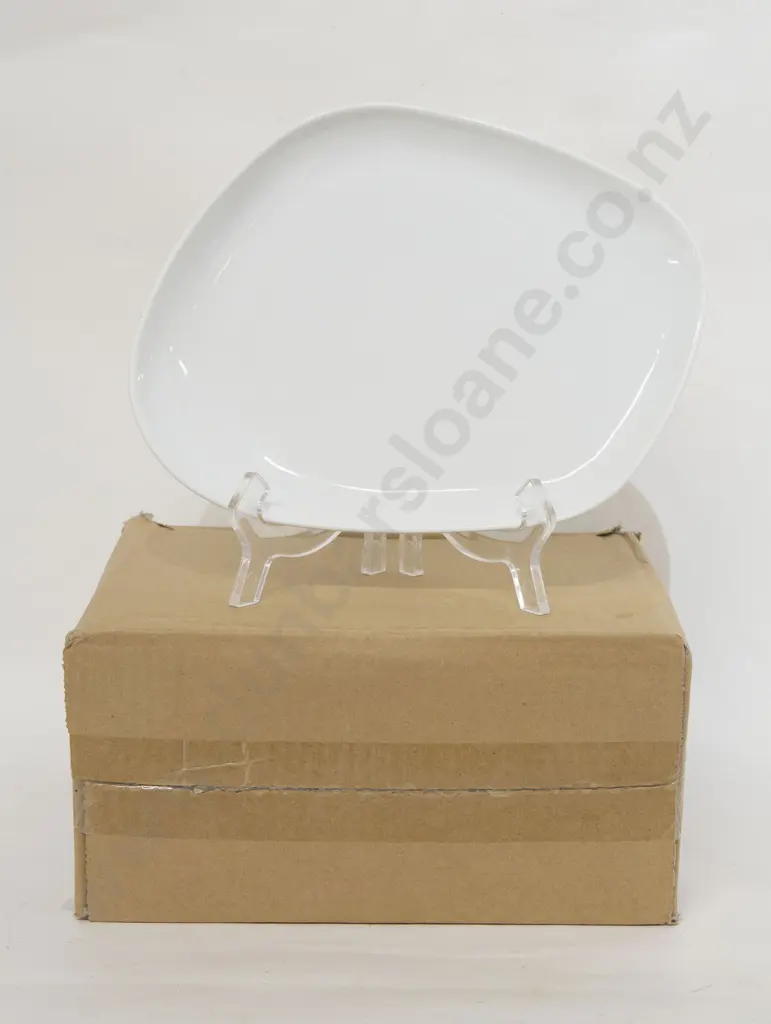 Seven Yayoi Glazed Flat Dishes Image 1++