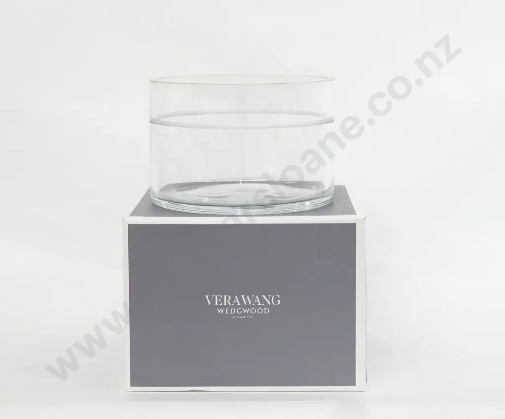 Vera Wang Wedgwood "Vera Bande" Bowl Image 1++