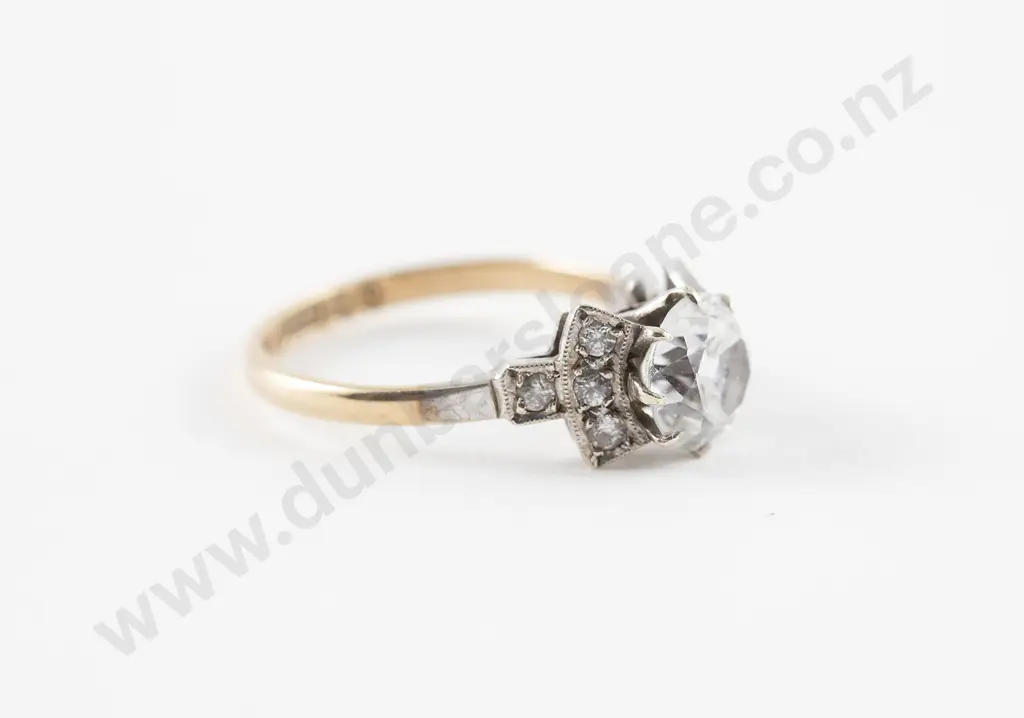 9ct Solitaire White Sapphire Ring Image 1++
