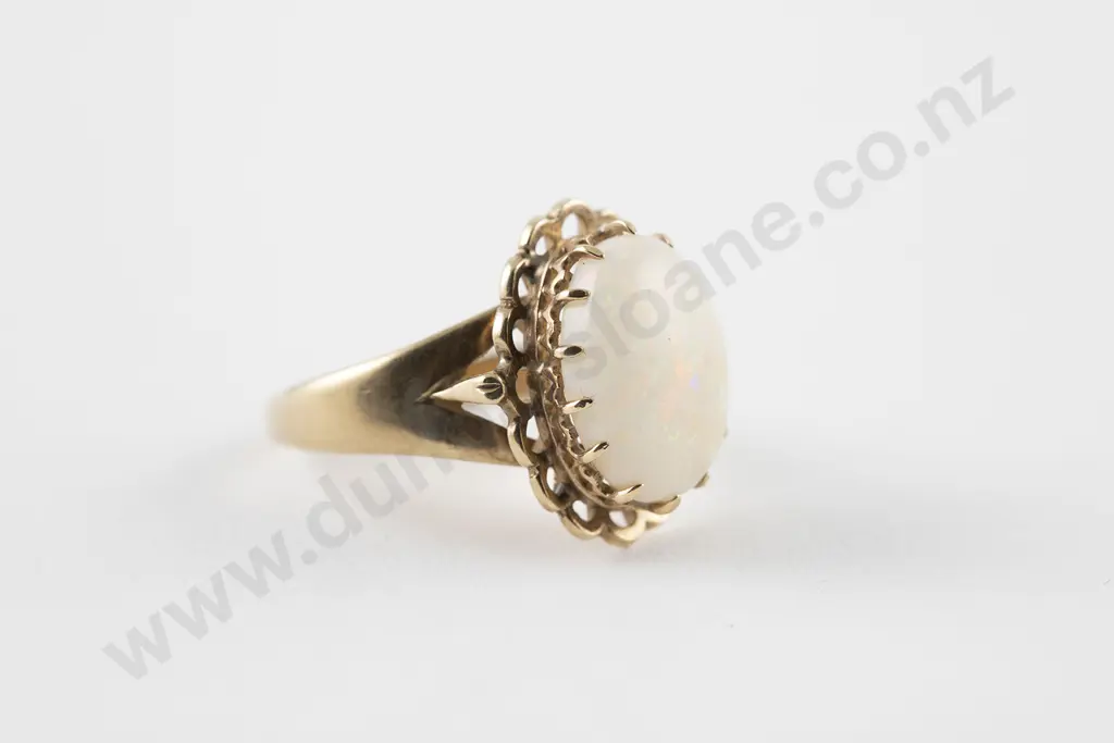9ct single Milk Opal Dress Ring Image 1++