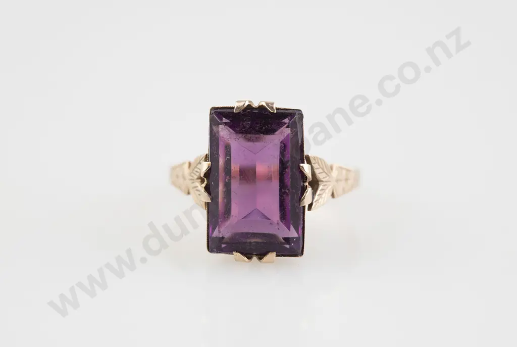 9ct Single Amethyst Paste Ring Image 1++