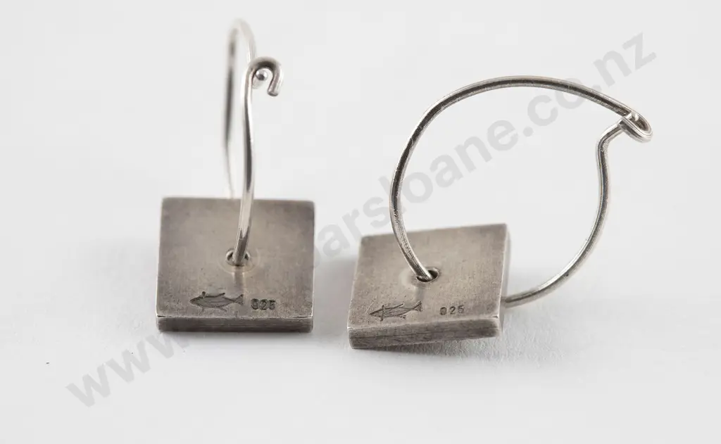Pair .925 Silver Contemporary NZ Jewellery Earrings Image 1++