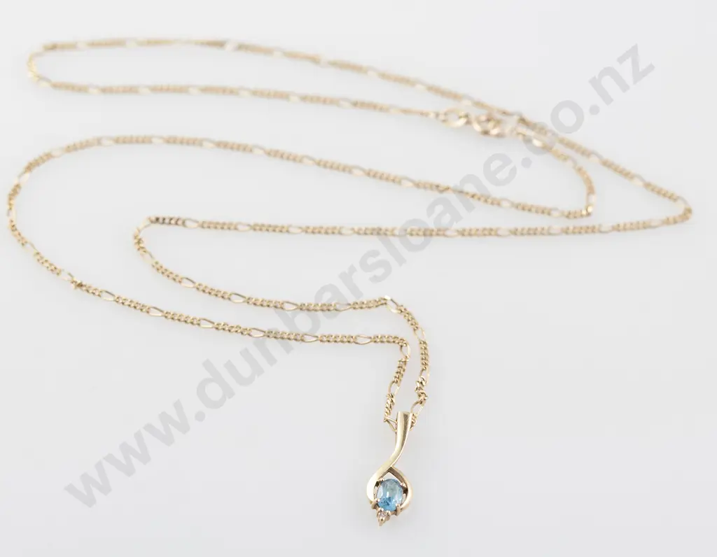 9ct Single Topaz Pendant Image 1++