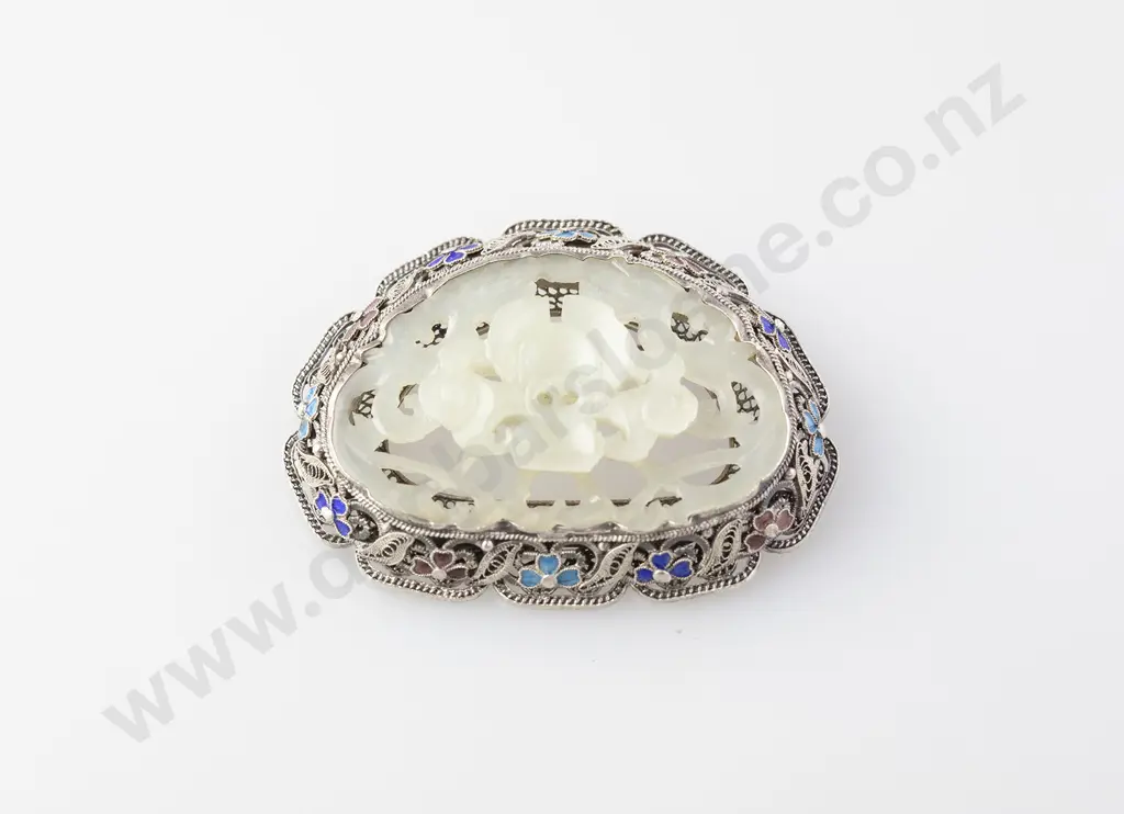 Chinese Silver Filigree and Mutton Fat Jade Brooch Image 1++