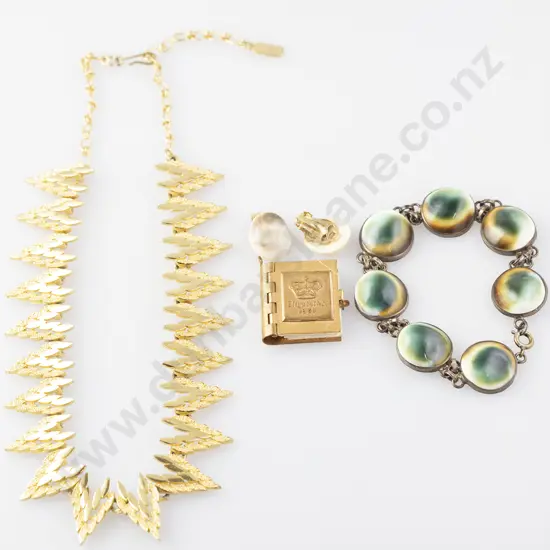 Various Jewellery