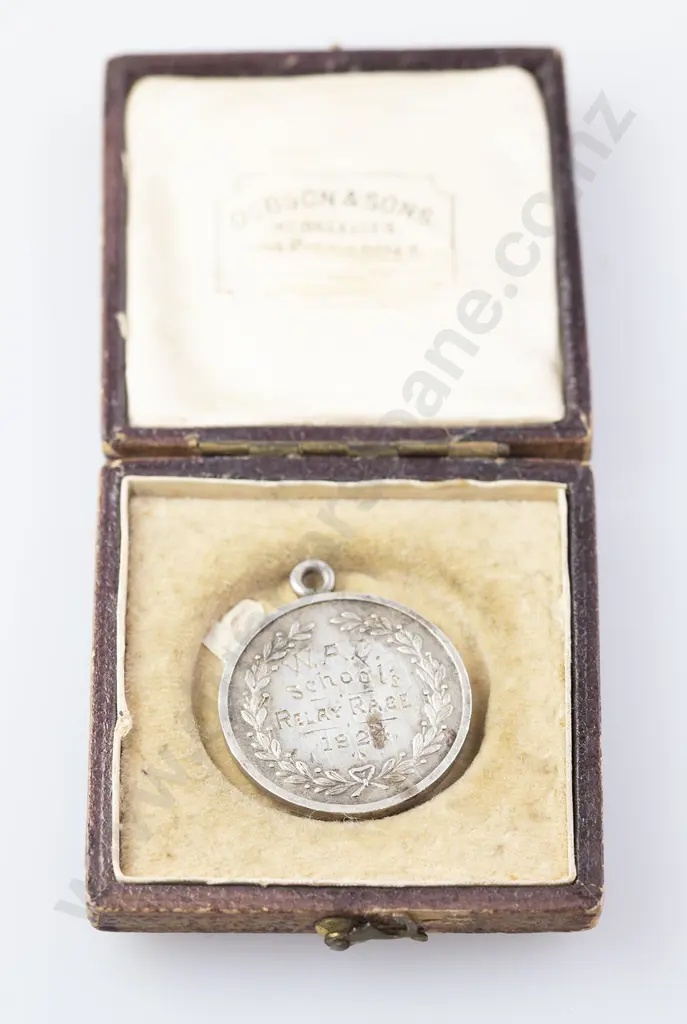 NZ Silver Prize Medallion Image 1++