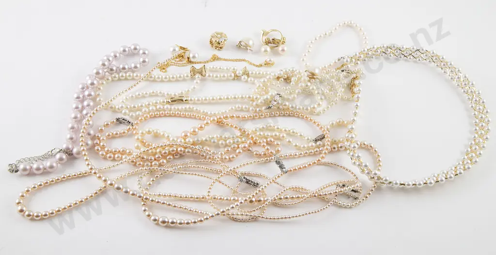 As New Silver & Crystal Jewellery Image 1++