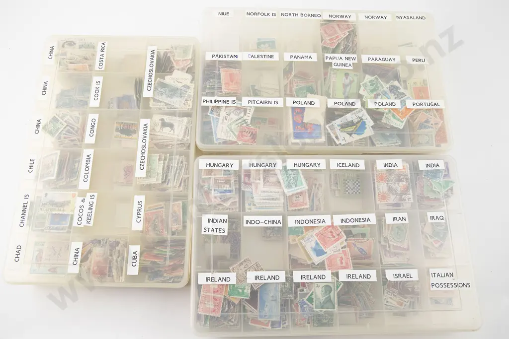 Large Qty Vintage Sorted World Stamps A to Z Image 1++