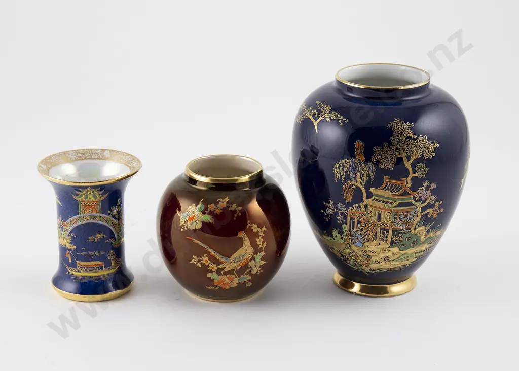 Two Carton Ware Rouge and Bleu Royale Vases Image 1++