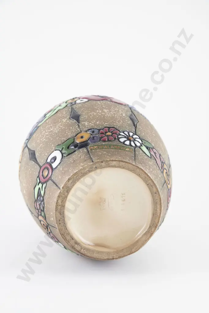 Amphora Ovoid Vase Image 1++