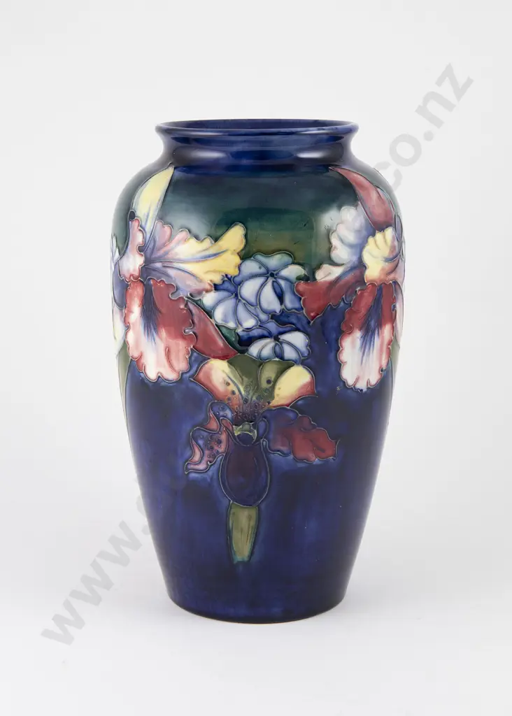 William Moorcroft Vase Image 1++