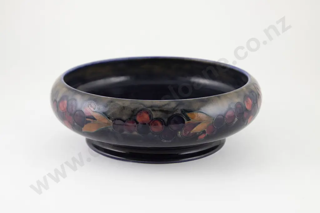 Moorcroft Pomegranates Footed Circular Fruit Bowl Image 1++