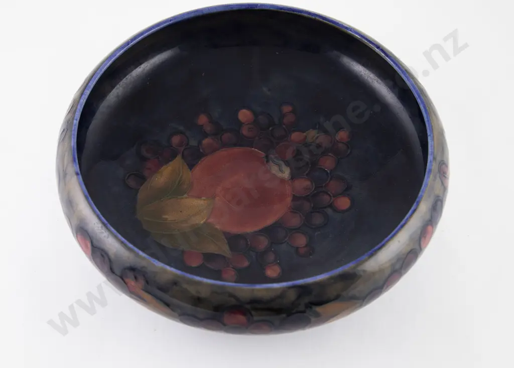 Moorcroft Pomegranates Footed Circular Fruit Bowl Image 1++