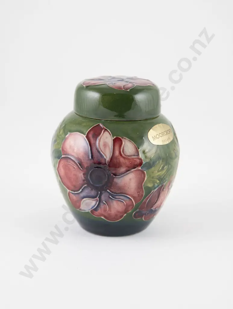 Small Moorcroft Anemones Pattern Ginger Jar & Cover Image 1++