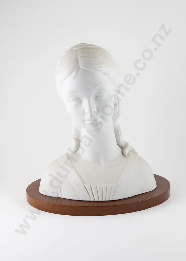 Lladro White Bisque Porcelain Bust of a Young Girl Image 1++