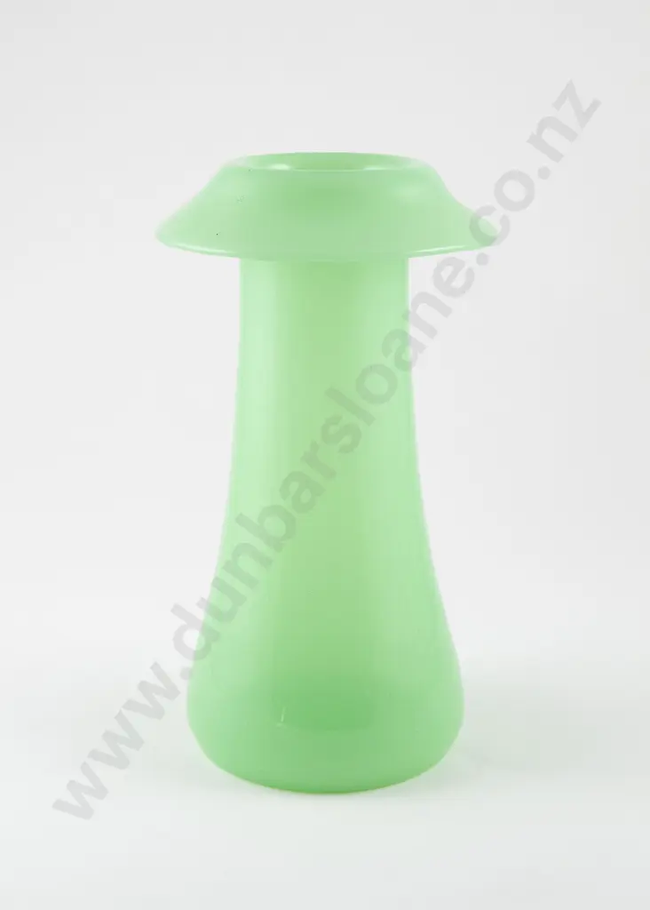 Art Glass Vase (Possibly Vasart) Image 1++