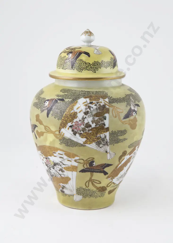 C19th Japanese Kutani Vase Image 1++