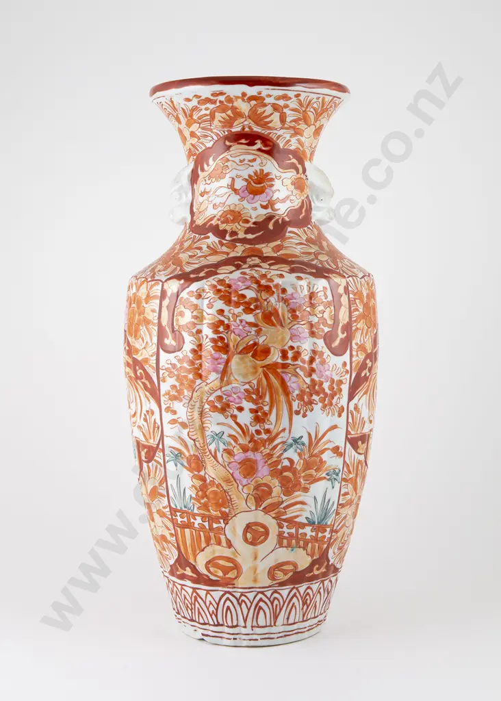 Large Imari Pattern Ovoid Vase Image 1++