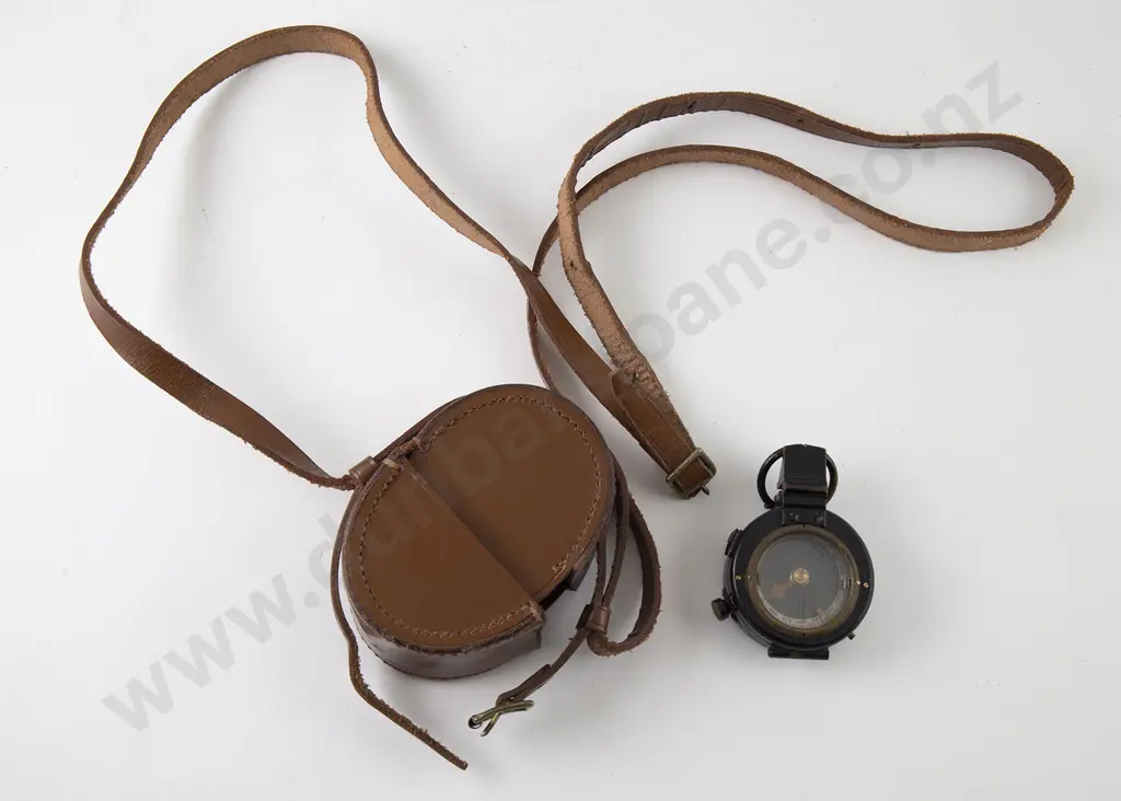 CWWI Japanned Prismatic Compass Image 1++