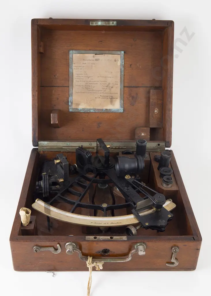 Antique Sextant By W Ludolph Of Bremerhaven Image 1++