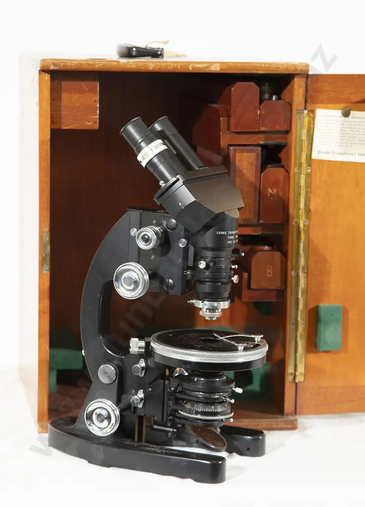 Cooke Troughton & Simms Ltd Binocular Microscope Image 1++