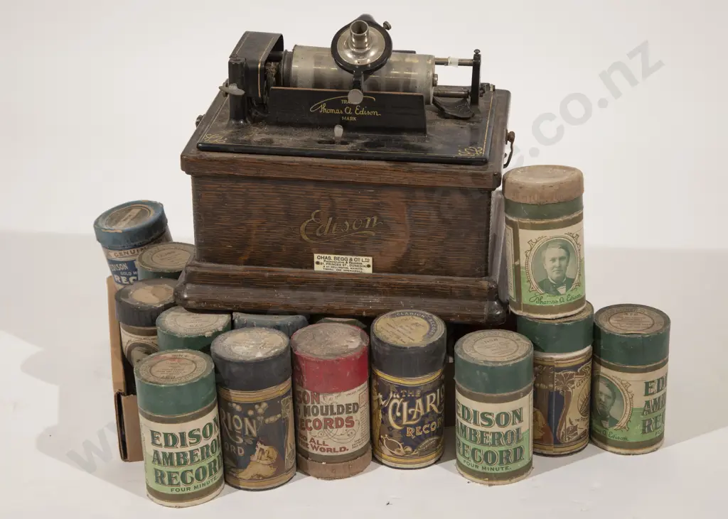 Edison Fireside Phonograph Image 1++