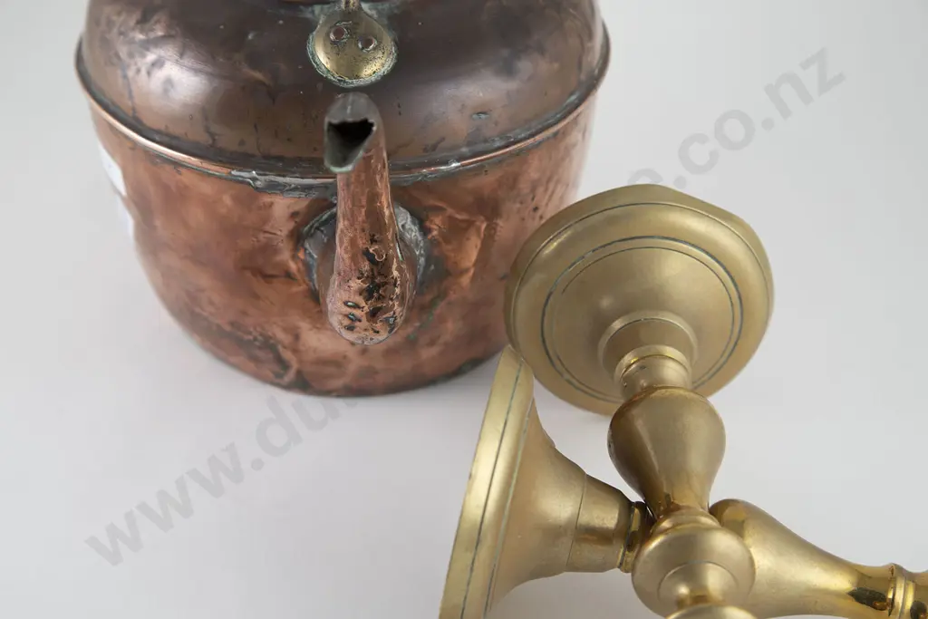 Vict Copper Kettle & Pair Brass Candlesticks Image 1++