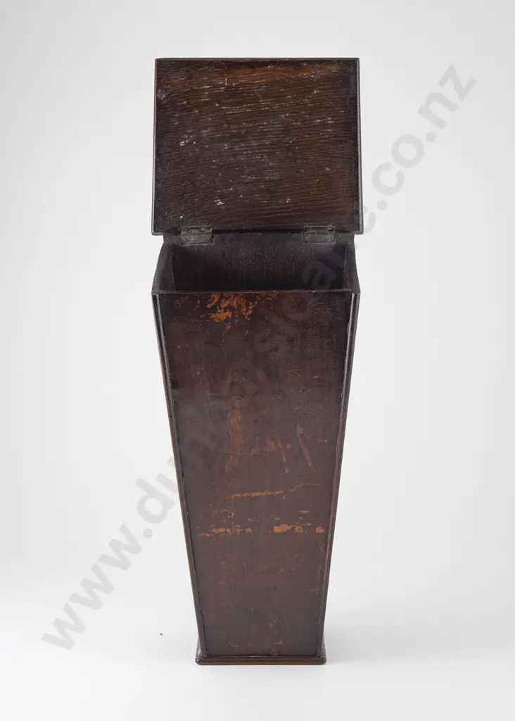 Geo III Oak Candle Box Image 1++