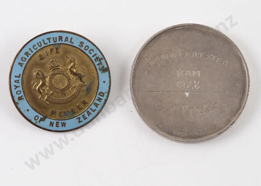 NZ Silver Royal Agricultural Society of NZ Medallion Image 1++
