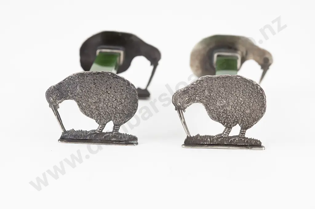 NZ Silver and Greenstone Kiwi Knife Rests Image 1++