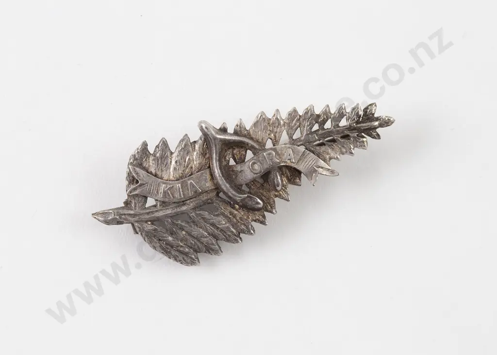 NZ Silver Unmarked Silver Kia Ora Fern Brooch Image 1++