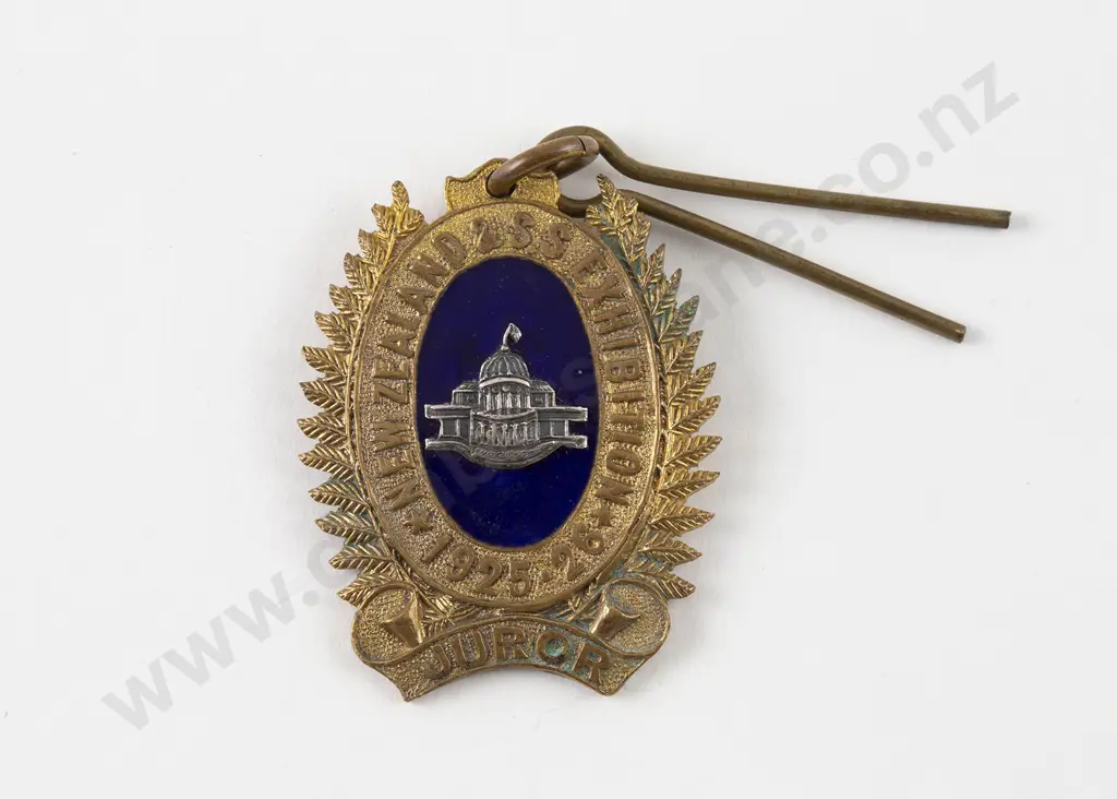 NZ Gilt Metal New Zealand & S/S Exhibition 1925-26 Juror Medal Image 1++