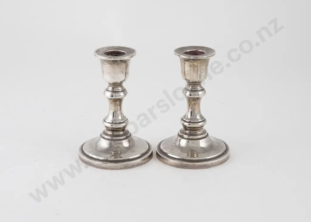 Pair S/S Dwarf Candlesticks Image 1++