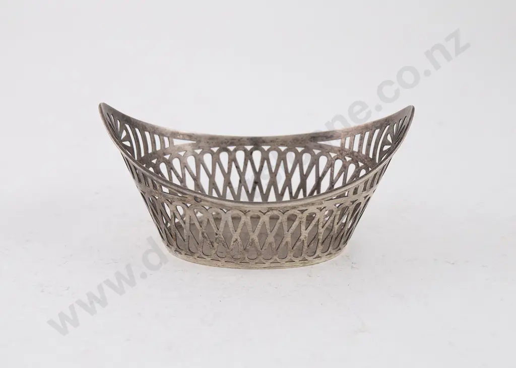 Dutch Silver Boat Shaped Bon Bon Dish Image 1++