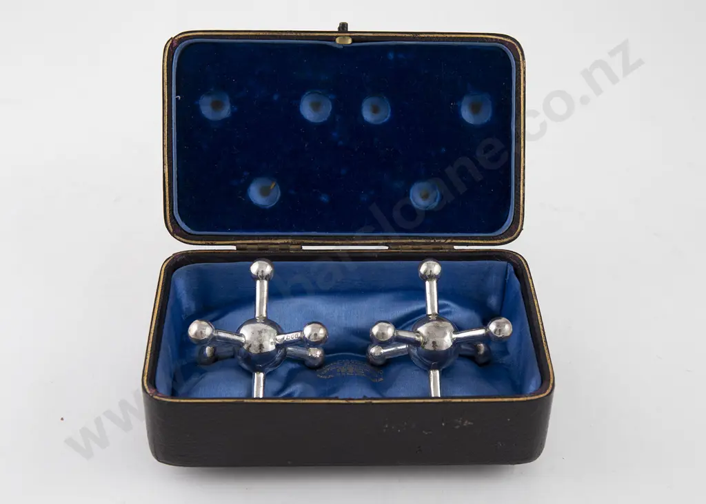 Cased Pair Of Edw VII S/S Knife Rests Image 1++