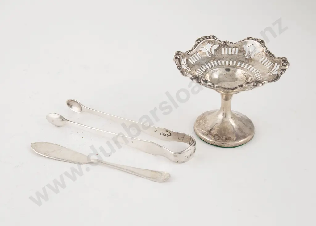 Pair Of Geo III S/S Sugar Tongs Image 1++