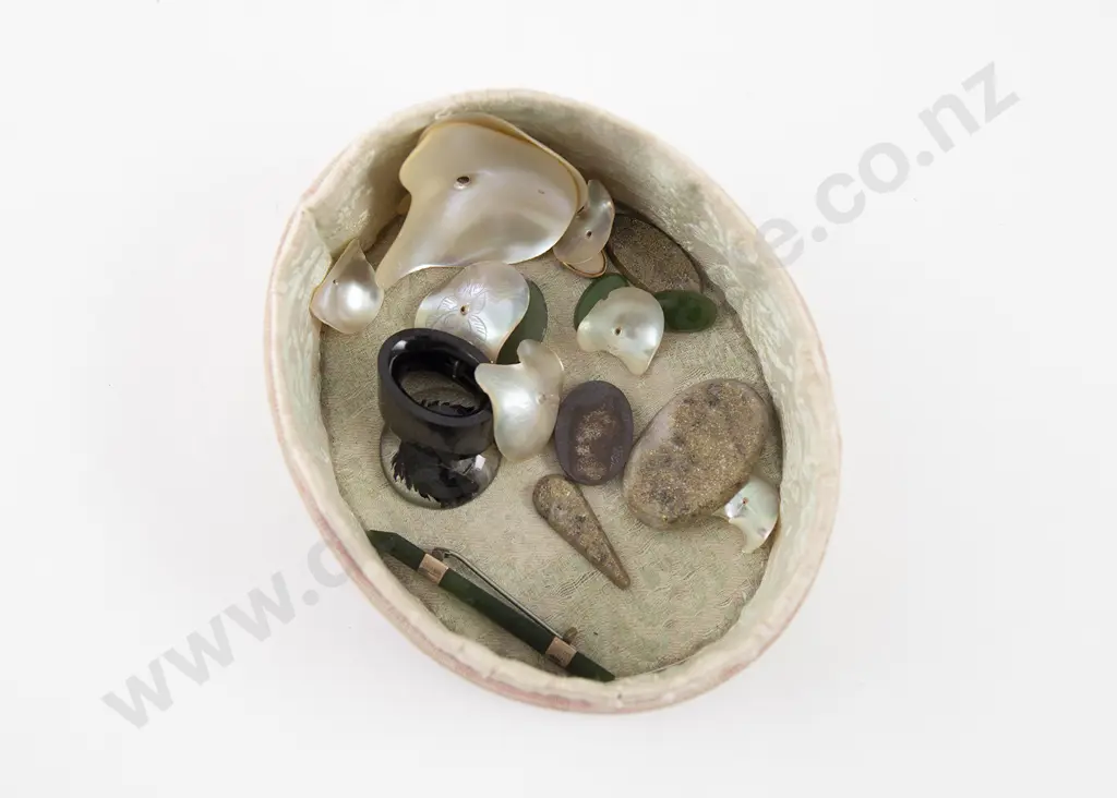 Oval Fabric Bound Jewellery Box Image 1++