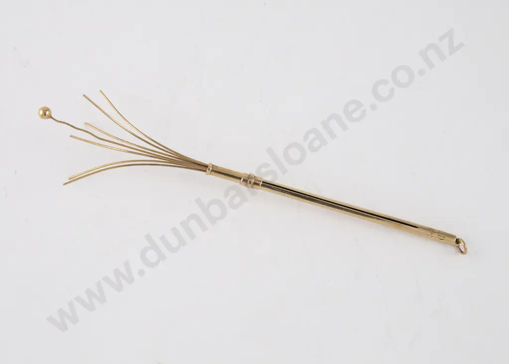 9ct Gold Swizel Cocktail Stick Image 1++