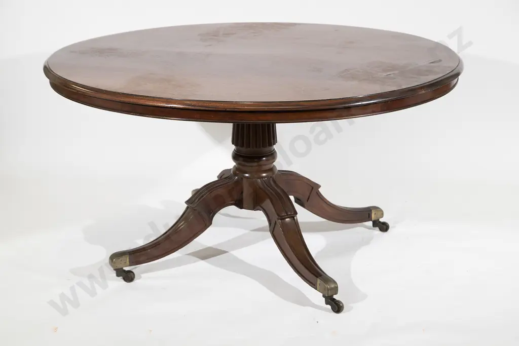 C19th Mahogany Circular Snap-Top Dining Table and Five Chairs Image 1++