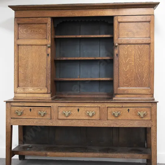 GeoIII Oak Dresser