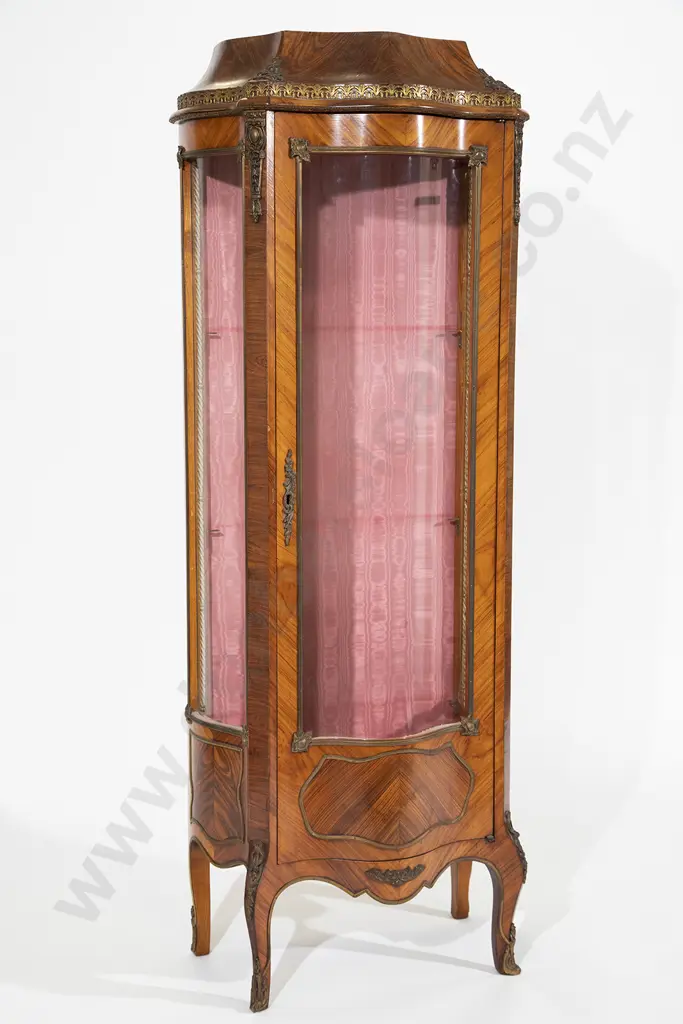 French Kingwood and Ormolu Mounted Vitrine Image 1++
