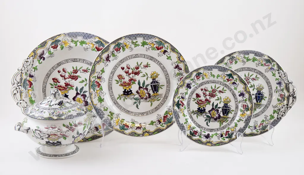 Victorian Minton Dinner Ware Image 1++