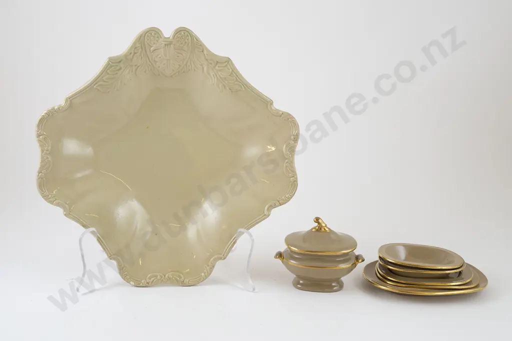Six Pces Victorian Nursery Play Dinner Set & Dish Image 1++