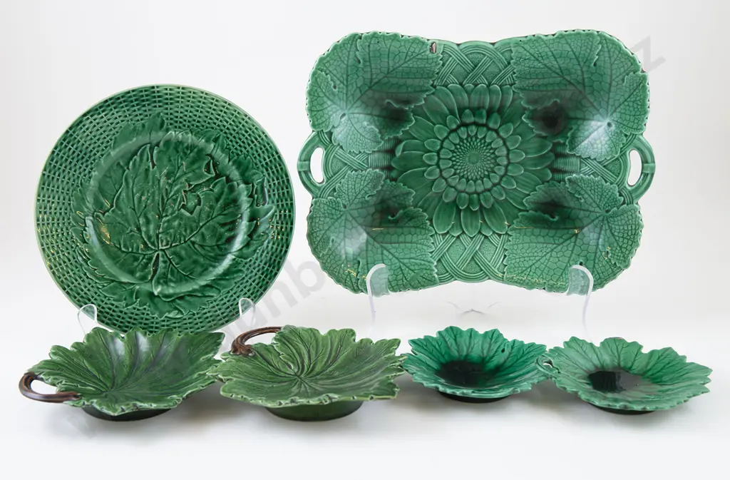 Six Various Leaf Moulded Green Glaze Dishes Image 1++