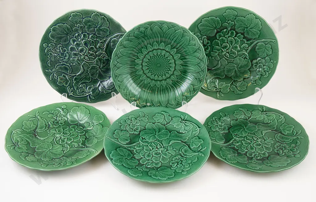 Six Various Leaf Moulded Green Glaze Dishes Image 1++