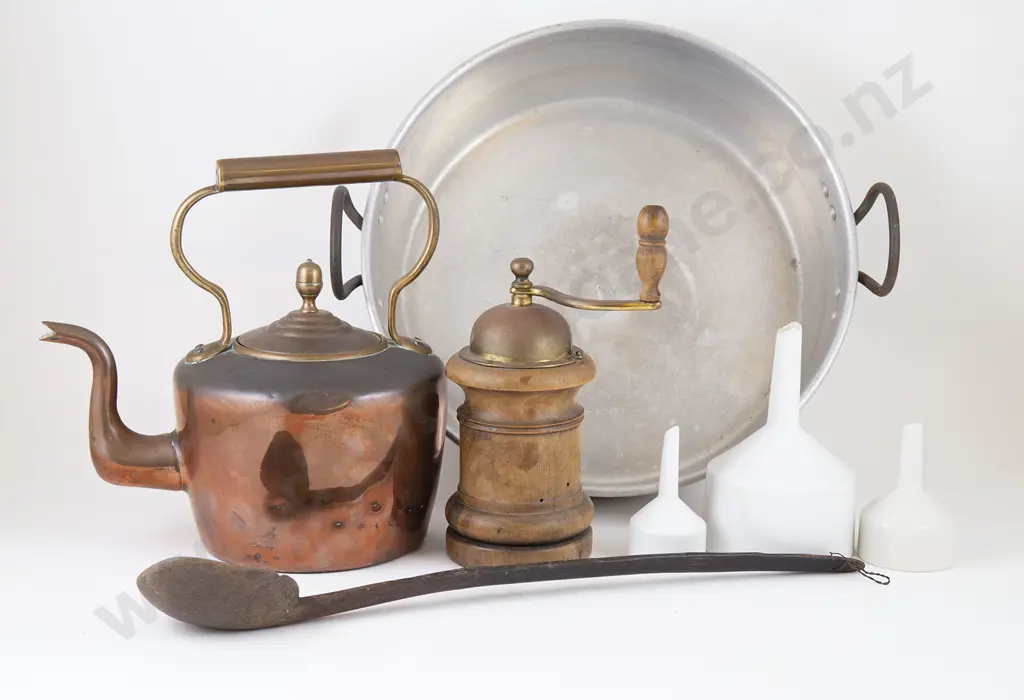 Victorian Copper Kettle Image 1++