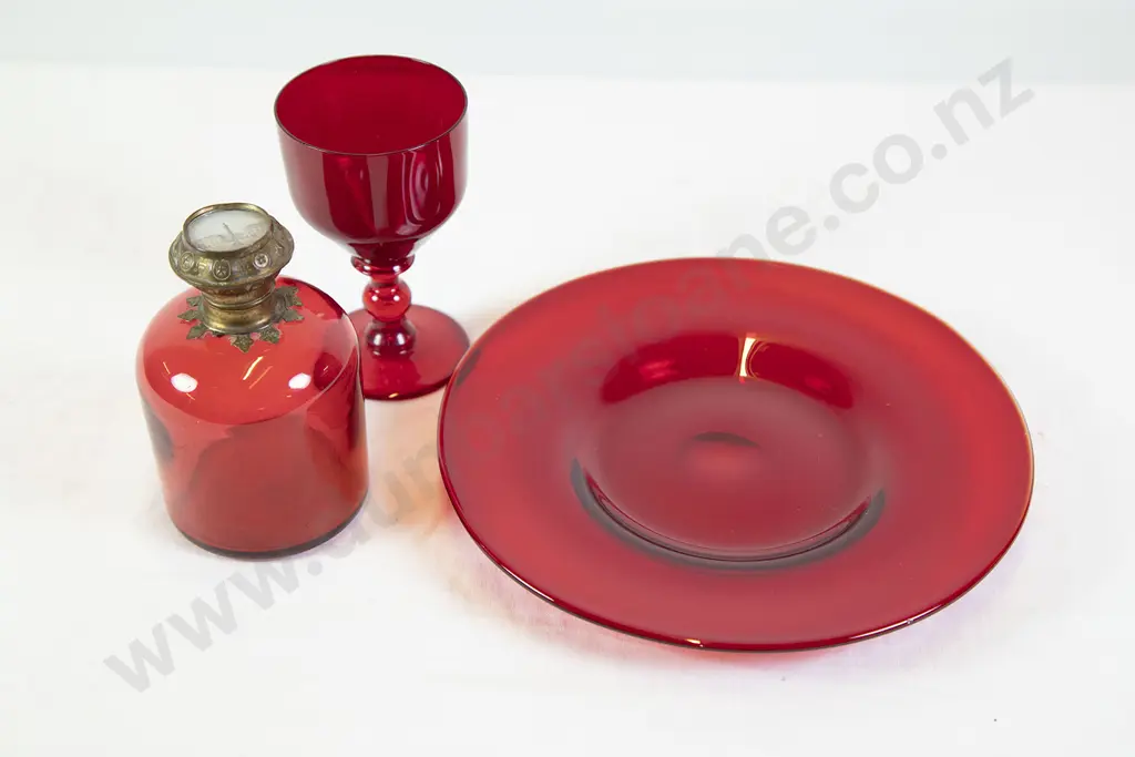 Ruby Glass Plate Image 1++