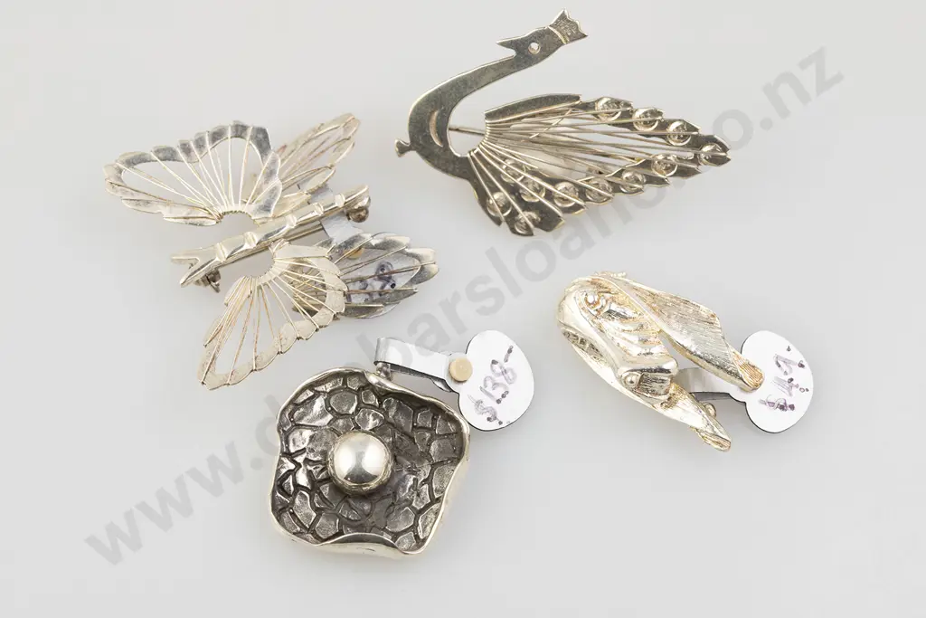 Three Silver Brooches & Pendant Image 1++