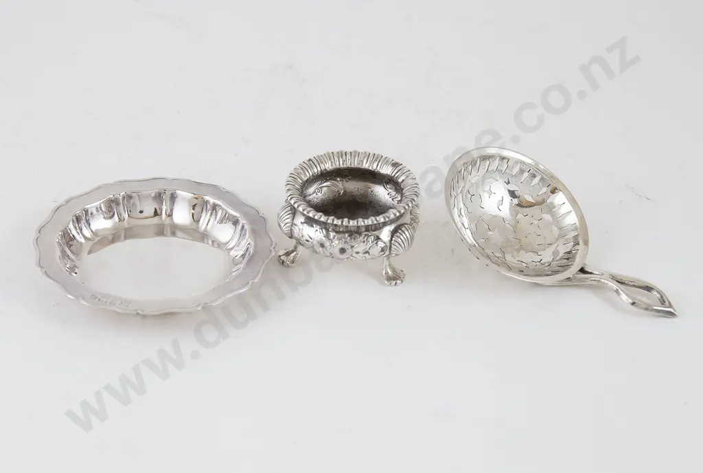 Irish S/S Tea Strainer Image 1++